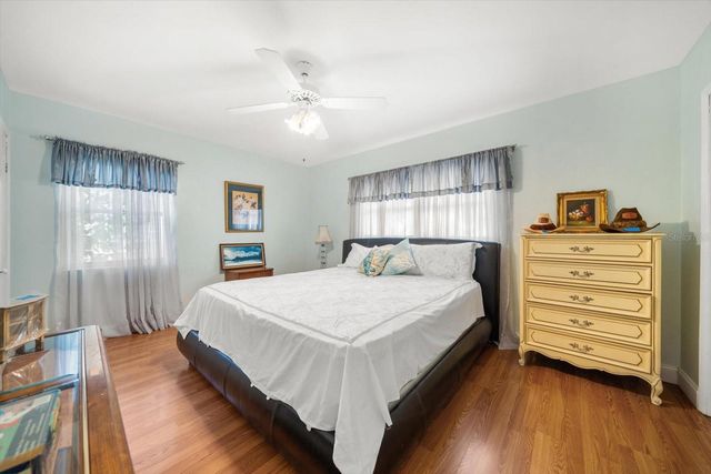 1225 RIDGE AVENUE, Clearwater, FL 33755