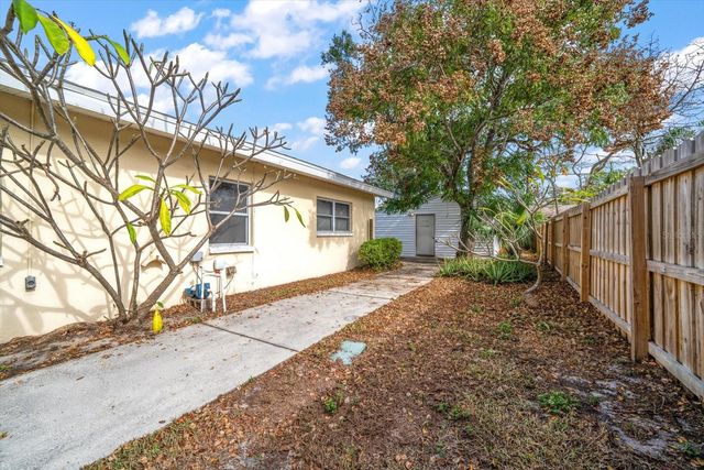 1225 RIDGE AVENUE, Clearwater, FL 33755