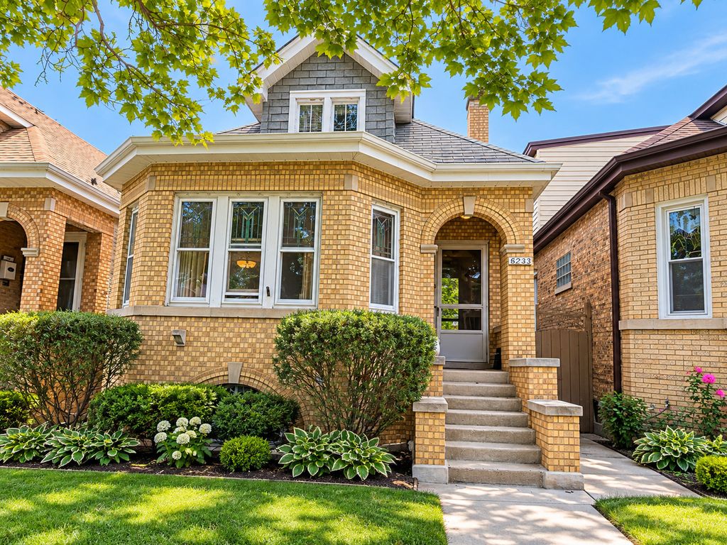 6243 W Waveland Avenue, Chicago, IL 60634 — exterior