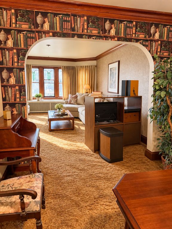 6243 W Waveland Avenue, Chicago, IL 60634 — photo 2