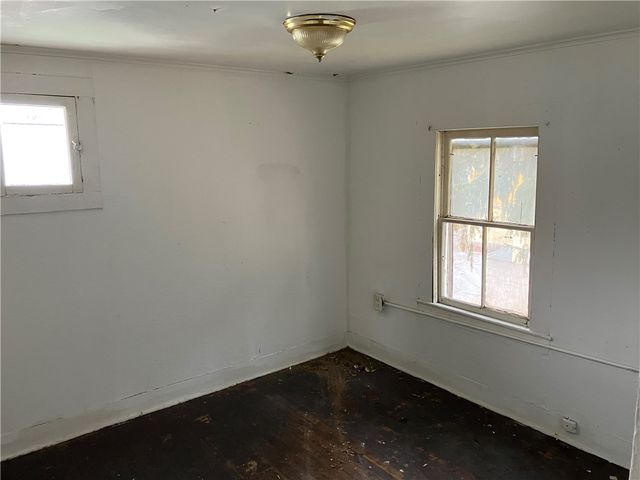 27 Dorchester Avenue, Geneva City, NY 14456