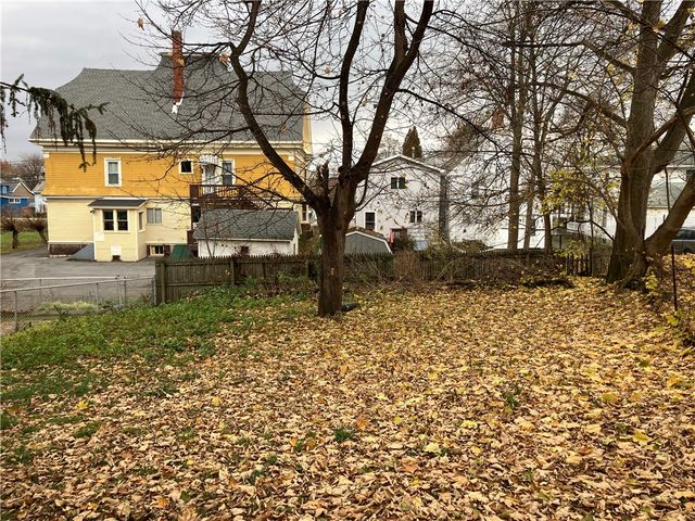 27 Dorchester Avenue, Geneva City, NY 14456