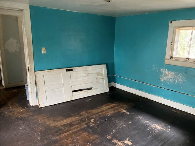 27 Dorchester Avenue, Geneva City, NY 14456