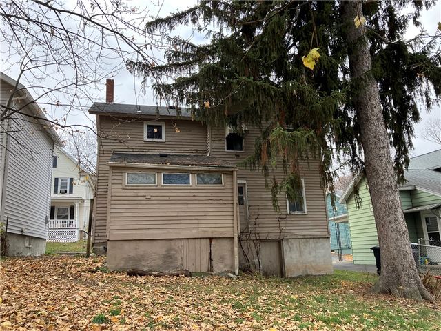 27 Dorchester Avenue, Geneva City, NY 14456
