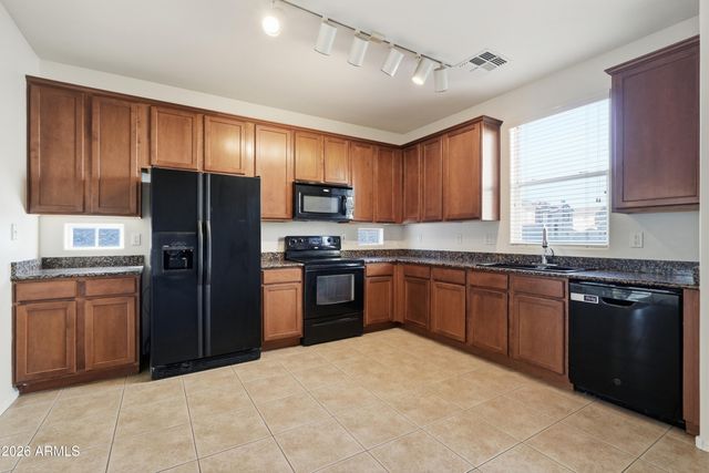 4302 E CARLA VISTA Drive, Gilbert, AZ 85295