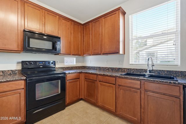 4302 E CARLA VISTA Drive, Gilbert, AZ 85295