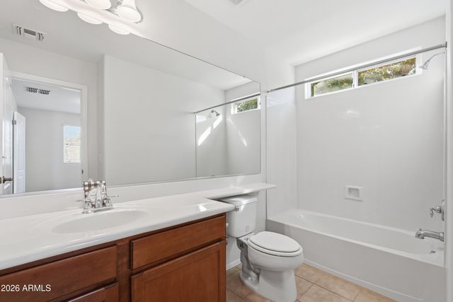 4302 E CARLA VISTA Drive, Gilbert, AZ 85295