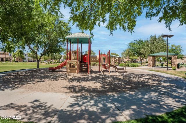 4302 E CARLA VISTA Drive, Gilbert, AZ 85295