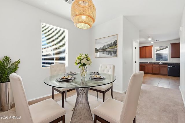 4302 E CARLA VISTA Drive, Gilbert, AZ 85295