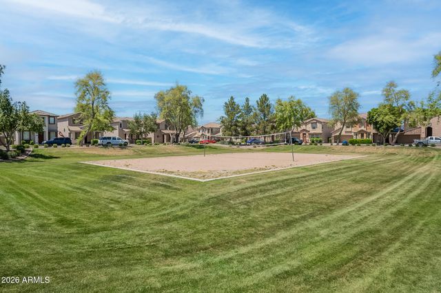 4302 E CARLA VISTA Drive, Gilbert, AZ 85295