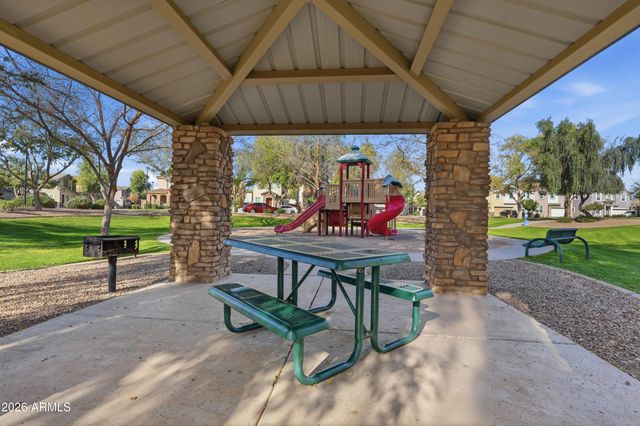 4302 E CARLA VISTA Drive, Gilbert, AZ 85295