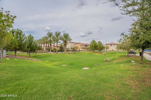 4302 E CARLA VISTA Drive, Gilbert, AZ 85295