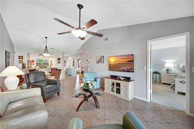 784 Landover CIR 203, Naples, FL 34104