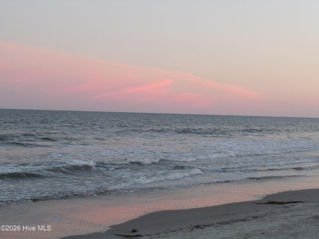 519 Boundaryline Drive NW, Calabash, NC 28467