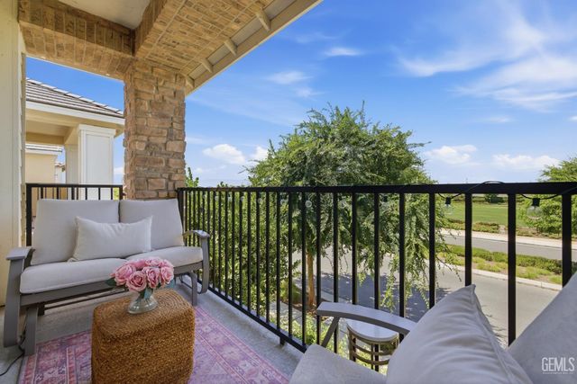 3712 Windermere Street, Bakersfield, CA 93311