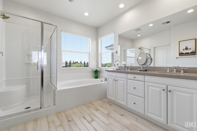 3712 Windermere Street, Bakersfield, CA 93311