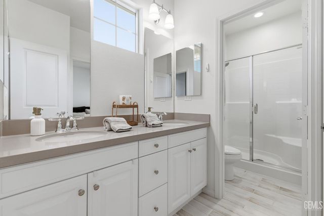3712 Windermere Street, Bakersfield, CA 93311