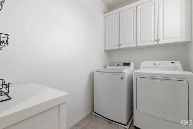 3712 Windermere Street, Bakersfield, CA 93311