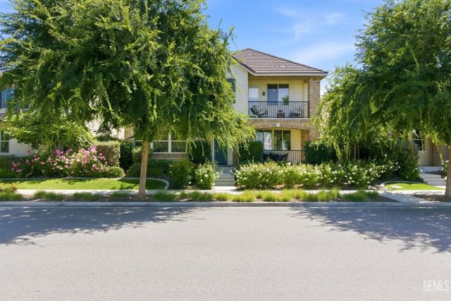 3712 Windermere Street, Bakersfield, CA 93311