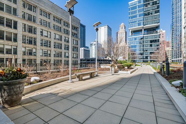 130 N Garland Court 2409, Chicago, IL 60602