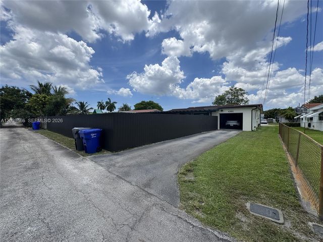 4301 Adams Street, Hollywood, FL 33021