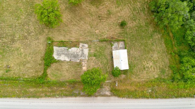 4882 E Us Highway 90a, Alleyton, TX 78935