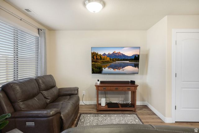 3115 N WHITETAIL DR, Layton, UT 84040