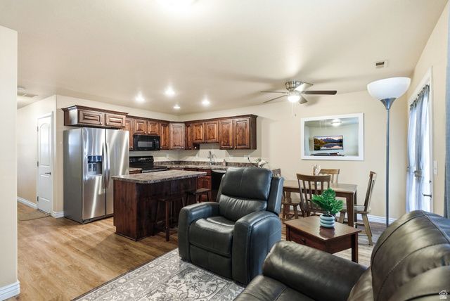 3115 N WHITETAIL DR, Layton, UT 84040
