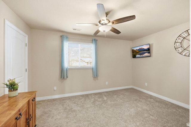 3115 N WHITETAIL DR, Layton, UT 84040