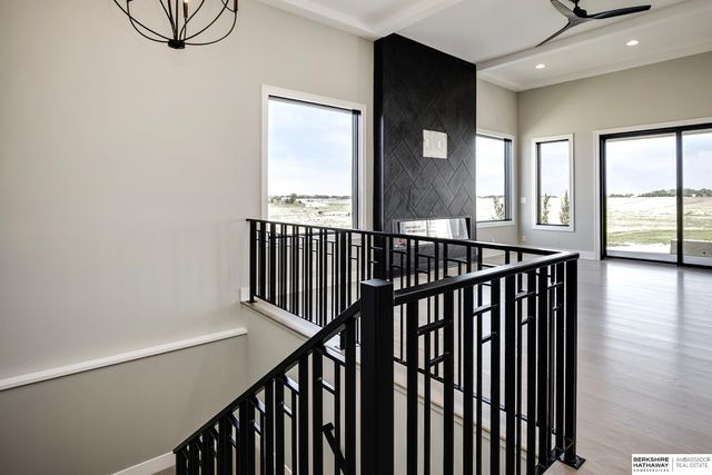 21112 Laurel Avenue, Omaha, NE 68022