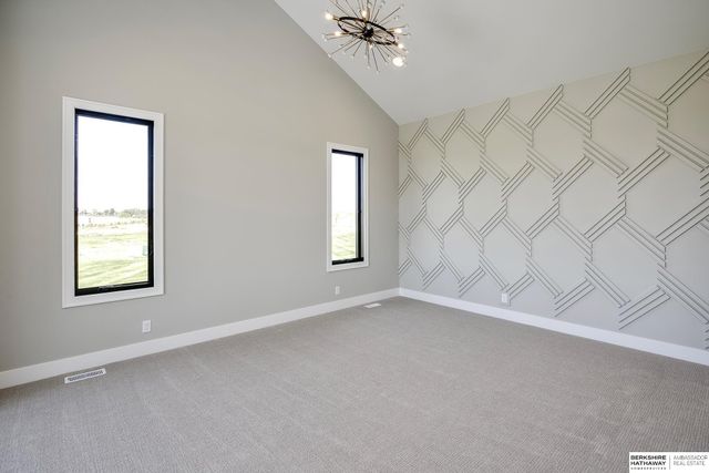 21112 Laurel Avenue, Omaha, NE 68022