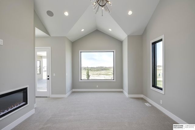 21112 Laurel Avenue, Omaha, NE 68022