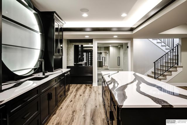 21112 Laurel Avenue, Omaha, NE 68022