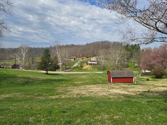 68 Feely Drive, Ona, WV 25545