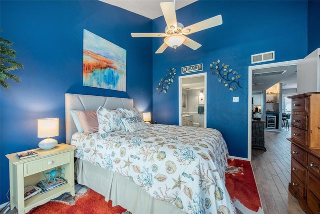 103 Jean Lafitte Cove, Galveston, TX 77554