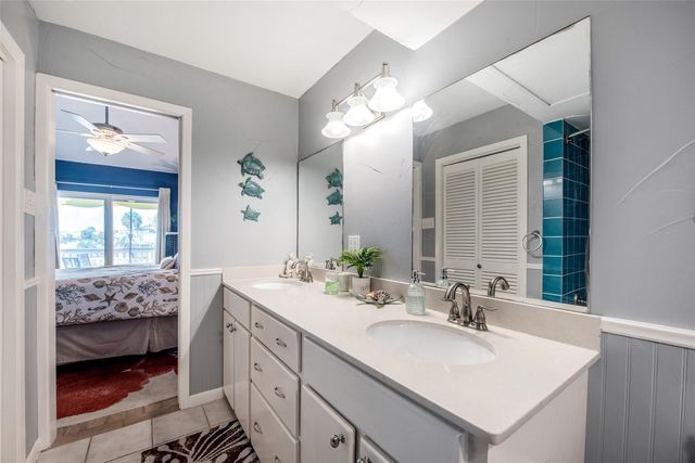 103 Jean Lafitte Cove, Galveston, TX 77554