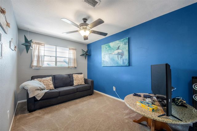 103 Jean Lafitte Cove, Galveston, TX 77554