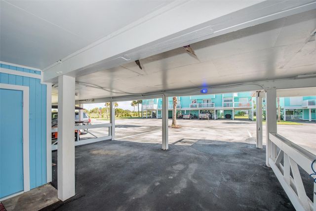 103 Jean Lafitte Cove, Galveston, TX 77554