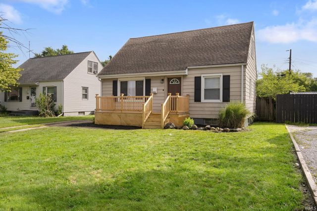 222 Village Way, South Bend, IN 46619