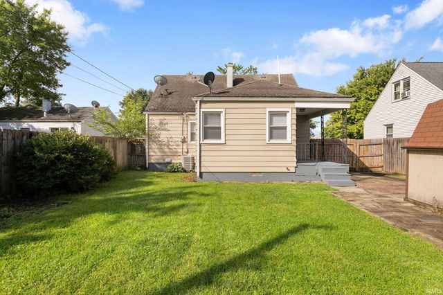 222 Village Way, South Bend, IN 46619