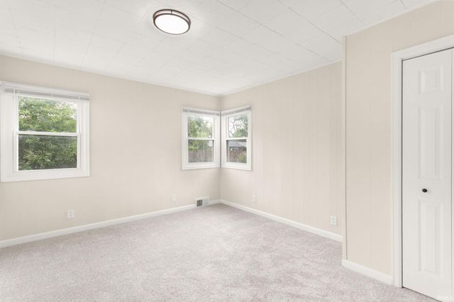 222 Village Way, South Bend, IN 46619