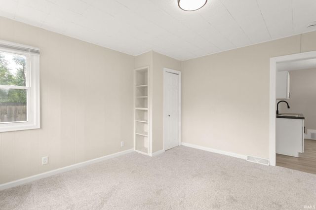 222 Village Way, South Bend, IN 46619