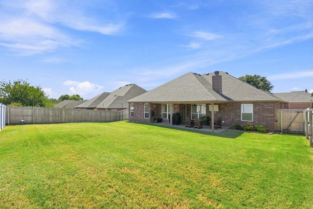 7424 E Indianola Street, Broken Arrow, OK 74014