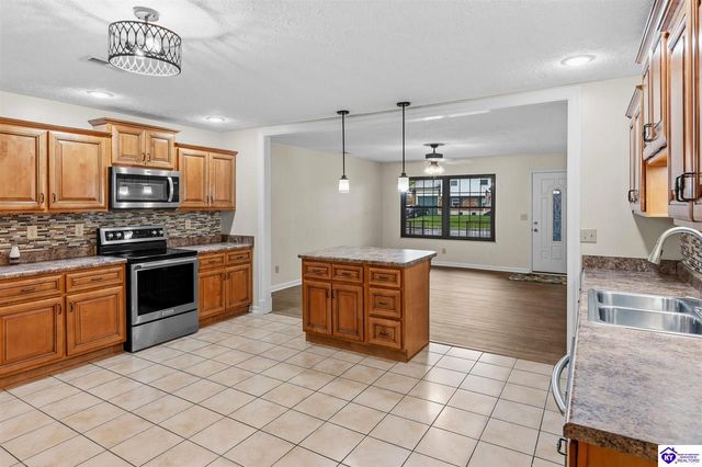 441 Seminole Road, Radcliff, KY 40160