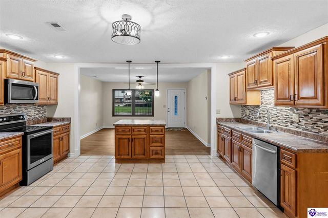 441 Seminole Road, Radcliff, KY 40160