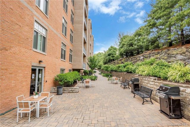 40 Jackson Avenue 3D, Eastchester, NY 10709