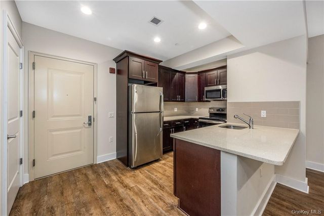 40 Jackson Avenue 3D, Eastchester, NY 10709