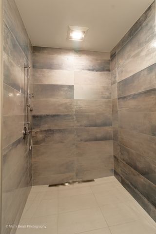 6749 S Langley Avenue, Chicago, IL 60637