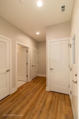 6749 S Langley Avenue, Chicago, IL 60637