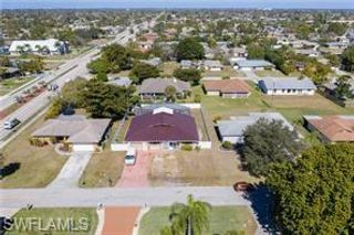 905 SE 27th TER, Cape Coral, FL 33904
